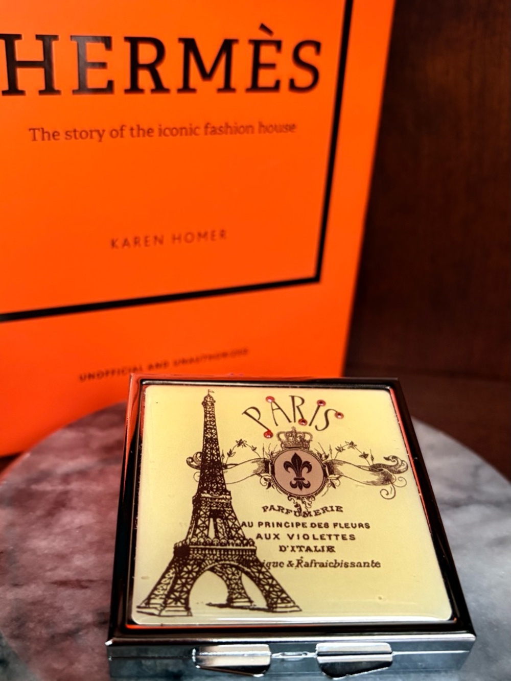 Paris Compact Travel Sewing Kit with Mirror❣️